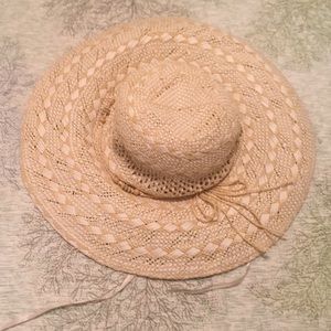 Floppy Hat Slighty damaged